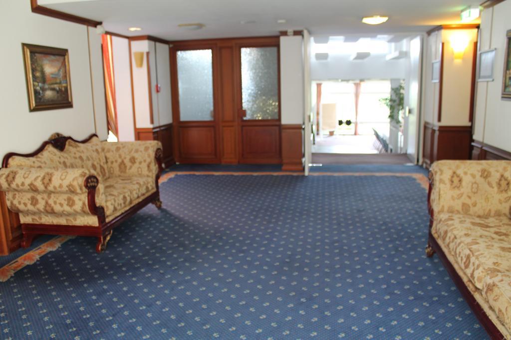 Berghotel Hamburg Blick Bagian luar foto